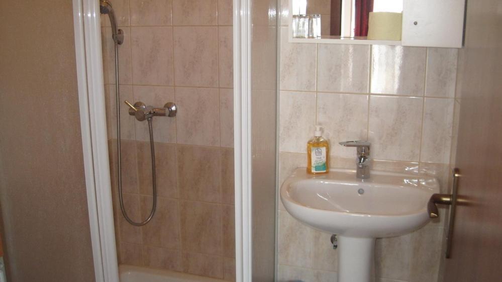Pansion Ribica Hotel Crikvenica Buitenkant foto