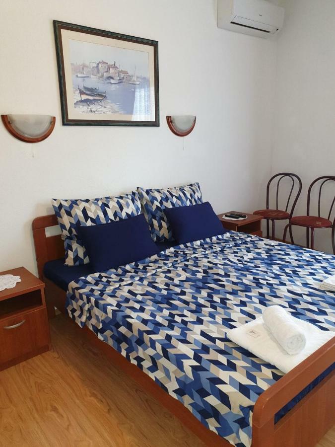 Pansion Ribica Hotel Crikvenica Buitenkant foto
