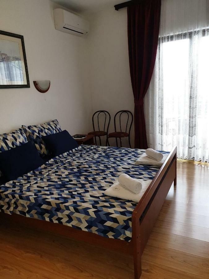 Pansion Ribica Hotel Crikvenica Buitenkant foto